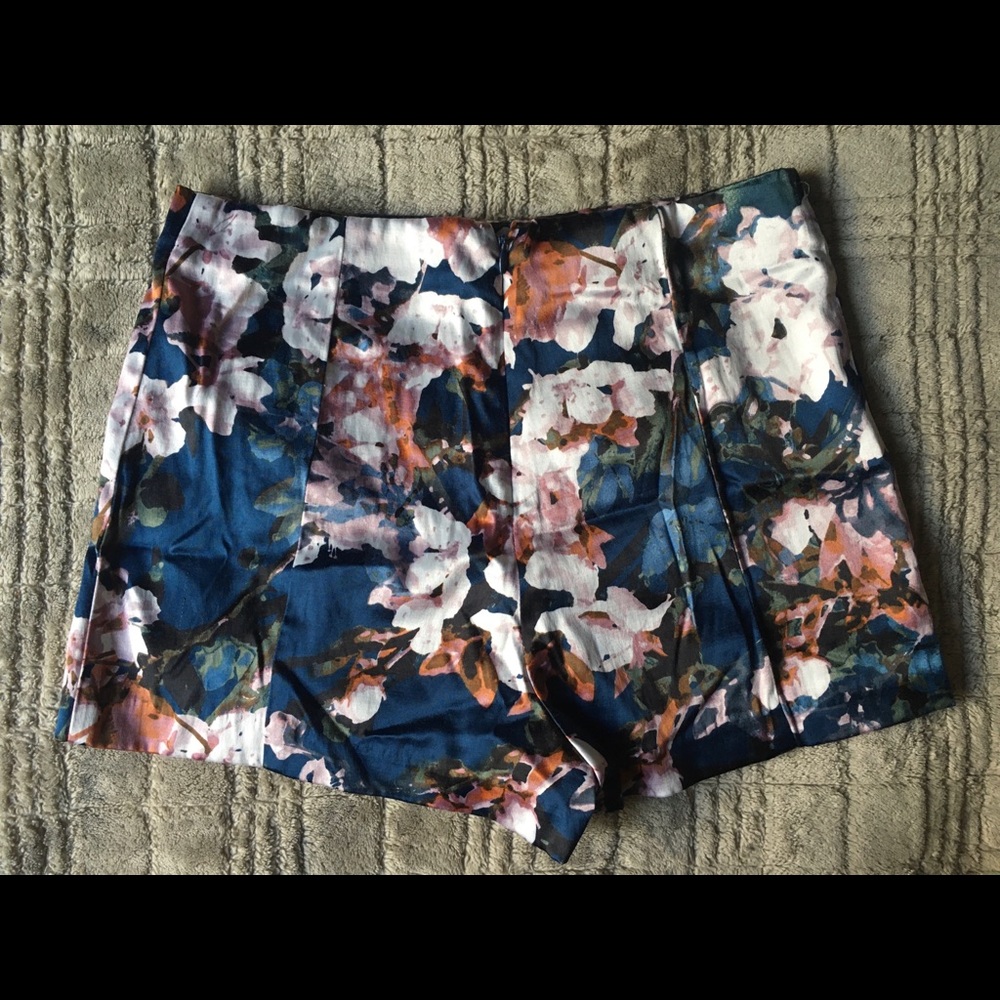 High Waist Short